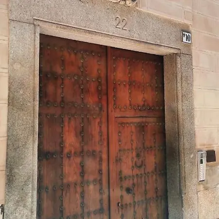 El Palacio De Nuncio